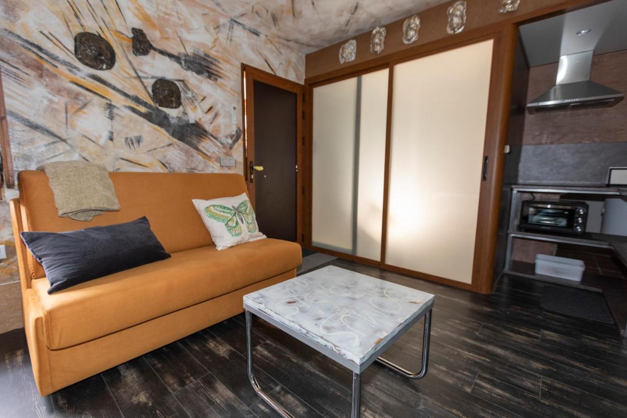 Domus Lapidis - La Galeria Appartement Bogarra Buitenkant foto