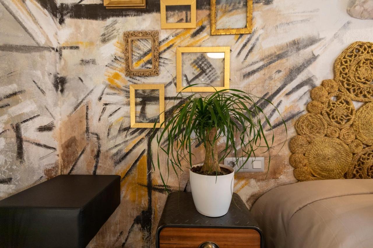Domus Lapidis - La Galeria Appartement Bogarra Buitenkant foto