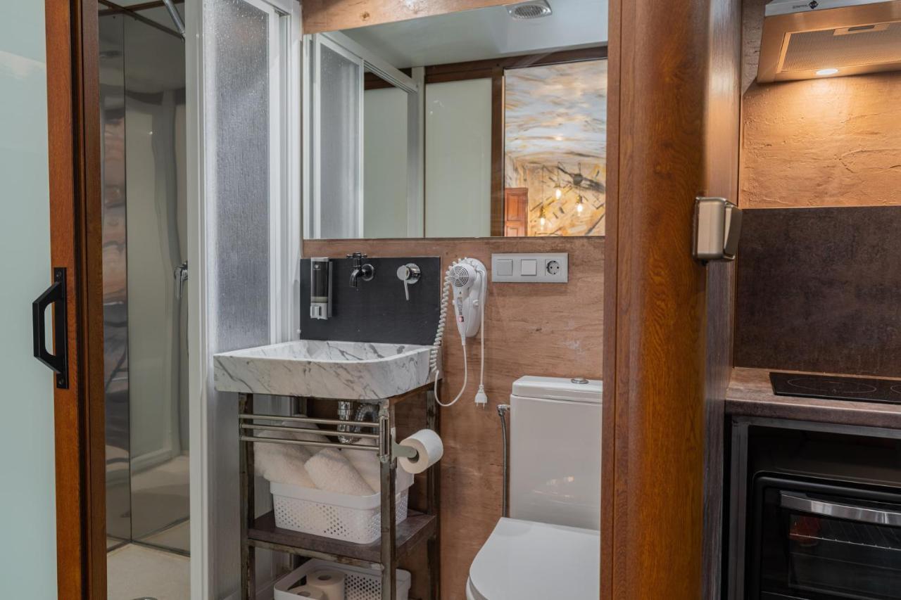 Domus Lapidis - La Galeria Appartement Bogarra Buitenkant foto